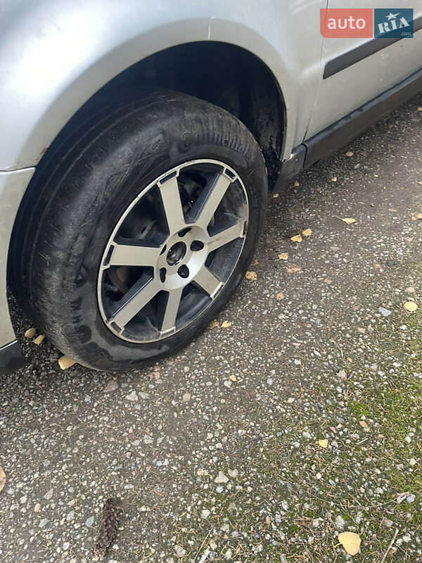 Универсал Volkswagen Passat 2004 в Шевченкове фото 10 Универсал Volkswagen Passat 2004 в Шевченкове