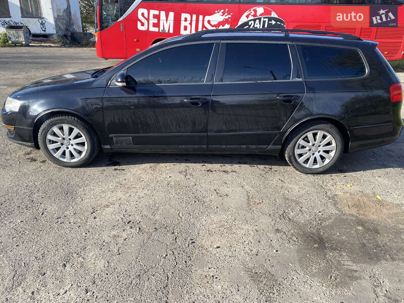 Универсал Volkswagen Passat 2006 в Ровно