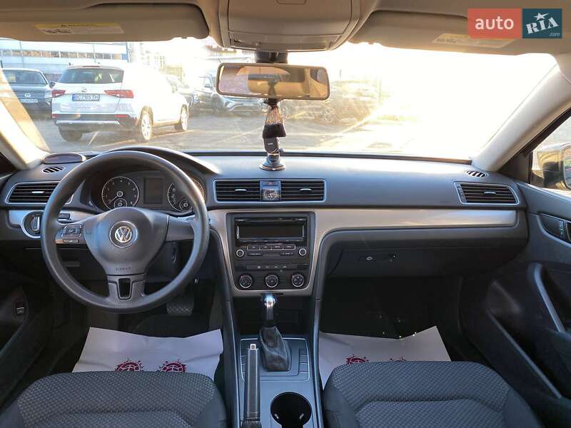 Седан Volkswagen Passat 2013 в Львове фото 17 Седан Volkswagen Passat 2013 в Львове