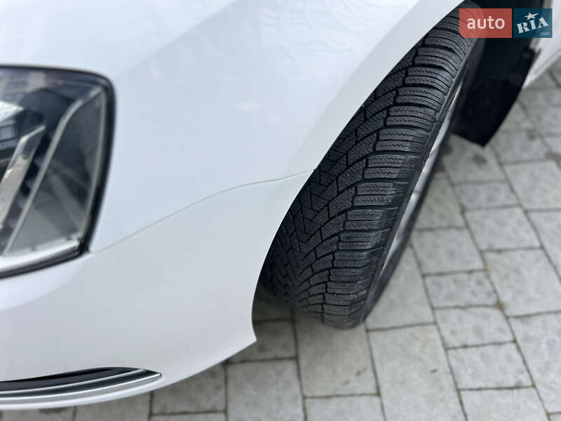 Универсал Volkswagen Passat 2011 в Львове фото 9 Универсал Volkswagen Passat 2011 в Львове