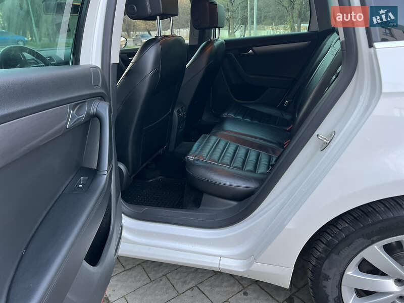 Универсал Volkswagen Passat 2011 в Львове фото 12 Универсал Volkswagen Passat 2011 в Львове
