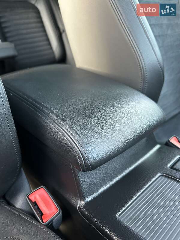 Универсал Volkswagen Passat 2019 в Стрые фото 129 Универсал Volkswagen Passat 2019 в Стрые