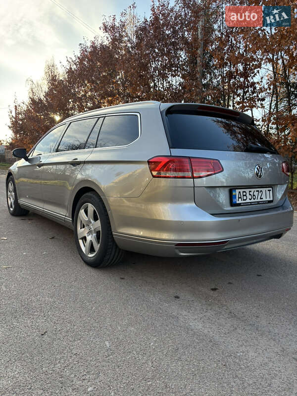 Универсал Volkswagen Passat 2015 в Житомире фото 4 Универсал Volkswagen Passat 2015 в Житомире