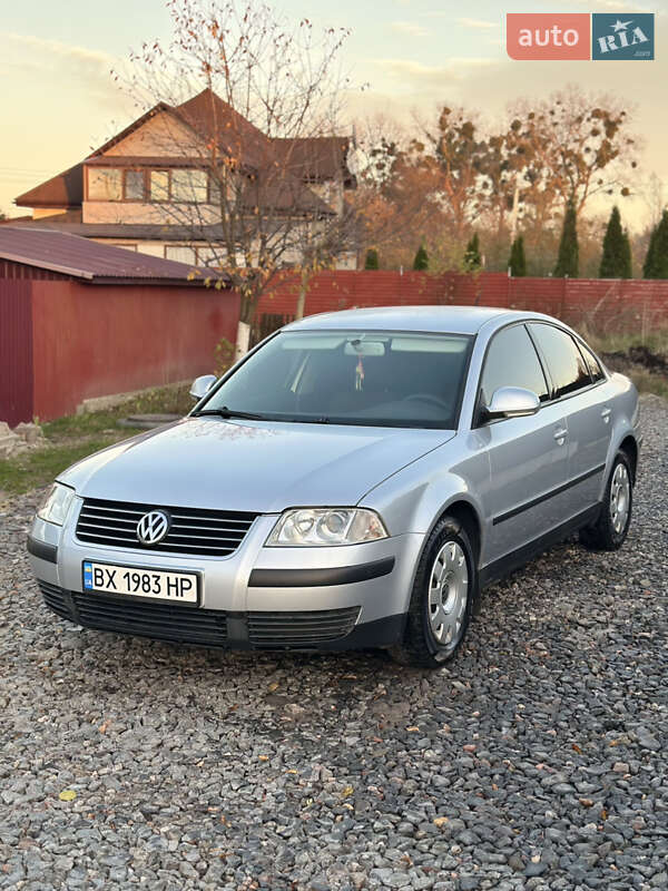 Седан Volkswagen Passat 2004 в Хмельницком