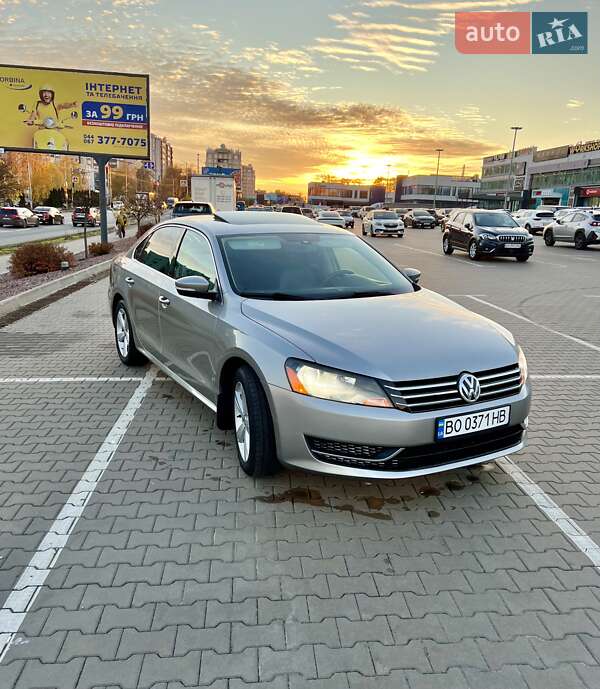 Седан Volkswagen Passat 2012 в Софиевской Борщаговке