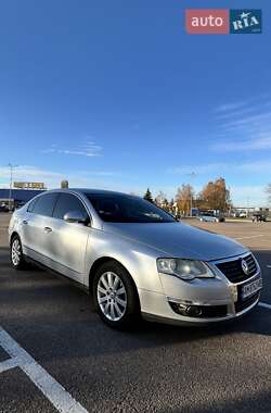 Седан Volkswagen Passat 2008 в Житомирі