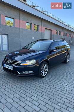 Універсал Volkswagen Passat 2010 в Рівному