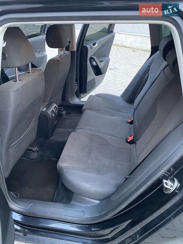 Универсал Volkswagen Passat 2008 в Ивано-Франковске