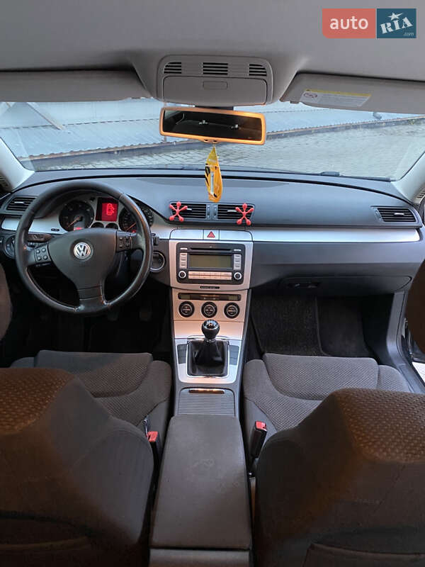 Универсал Volkswagen Passat 2008 в Ивано-Франковске