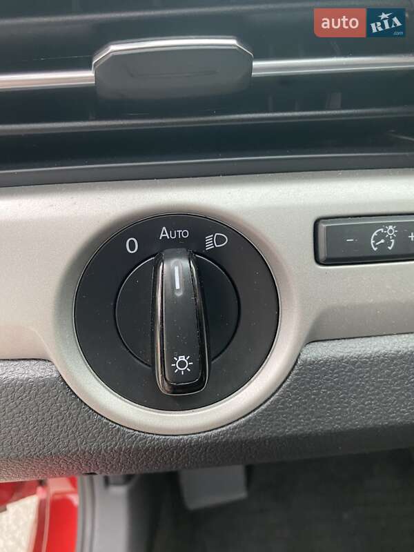 Седан Volkswagen Passat 2021 в Днепре фото 44 Седан Volkswagen Passat 2021 в Днепре