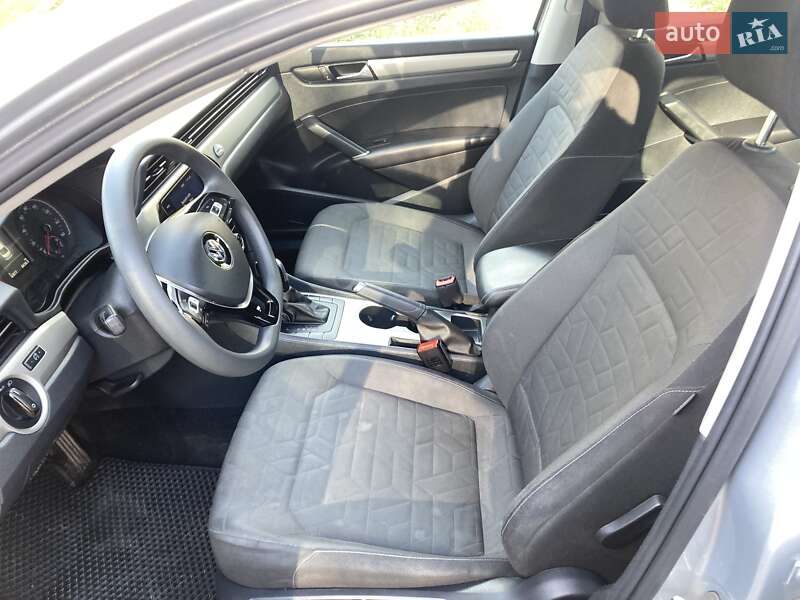 Седан Volkswagen Passat 2020 в Виннице
