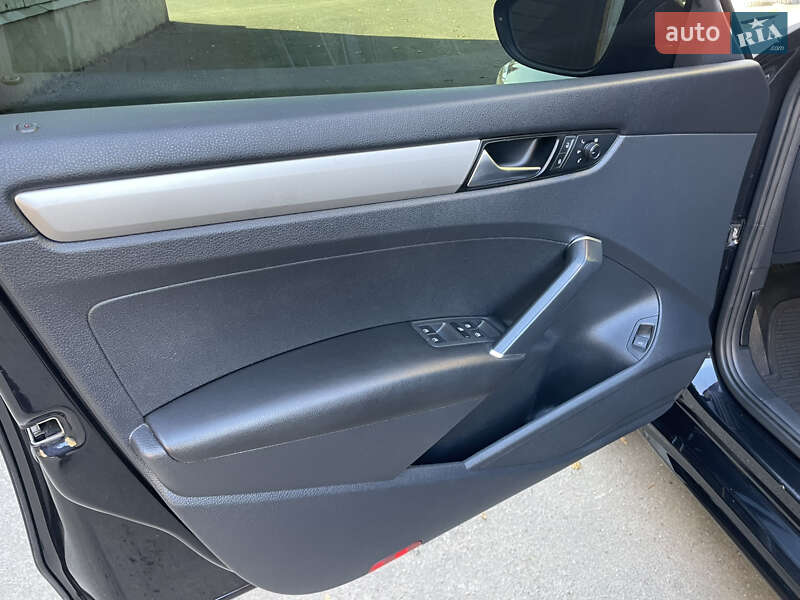 Седан Volkswagen Passat 2020 в Хмельницком