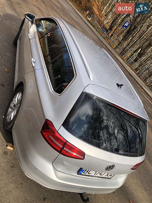 Универсал Volkswagen Passat 2015 в Стрые