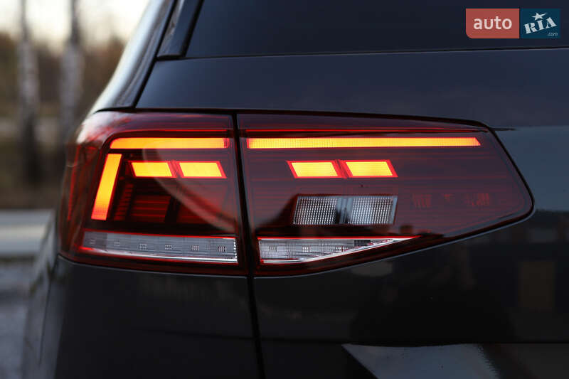 Универсал Volkswagen Passat 2023 в Дрогобыче фото 24 Универсал Volkswagen Passat 2023 в Дрогобыче