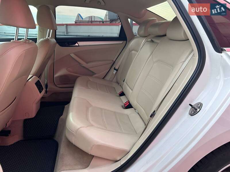 Седан Volkswagen Passat 2013 в Киеве фото 10 Седан Volkswagen Passat 2013 в Киеве