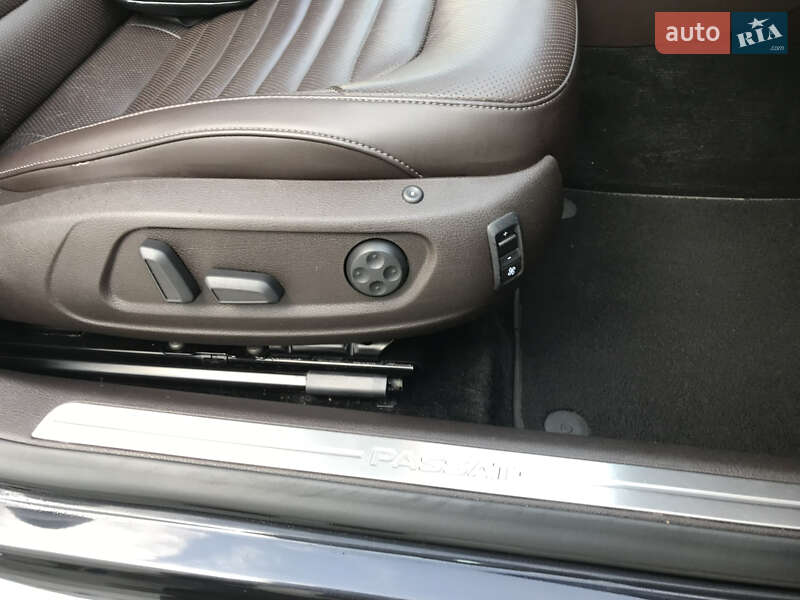 Універсал Volkswagen Passat 2013 в Чернівцях