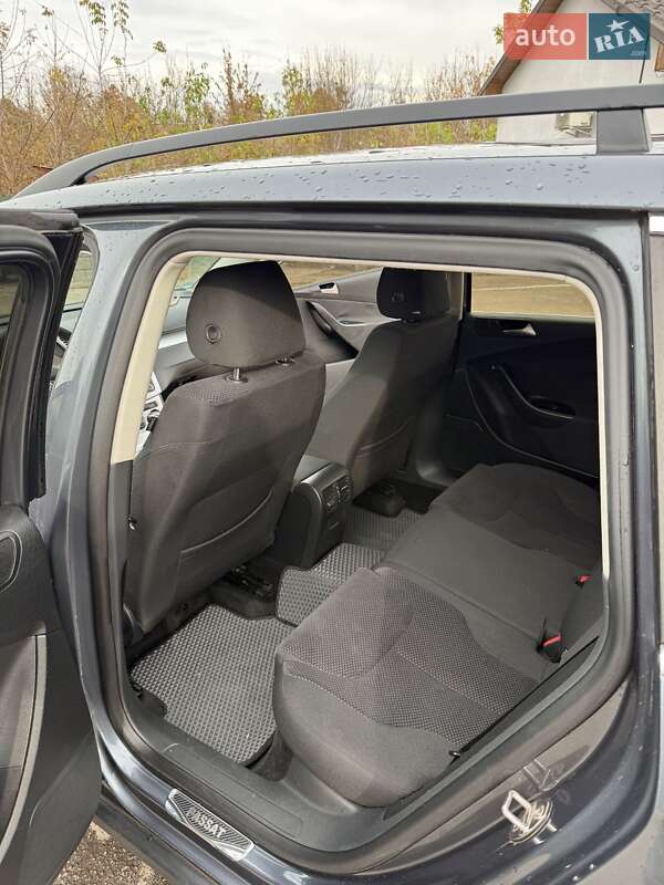 Универсал Volkswagen Passat 2010 в Дубно фото 12 Универсал Volkswagen Passat 2010 в Дубно