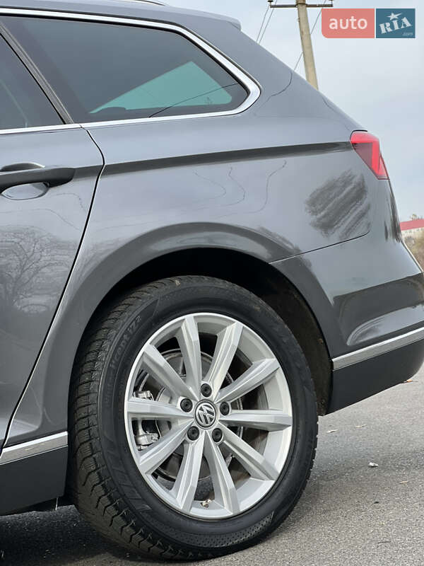 Універсал Volkswagen Passat 2016 в Києві