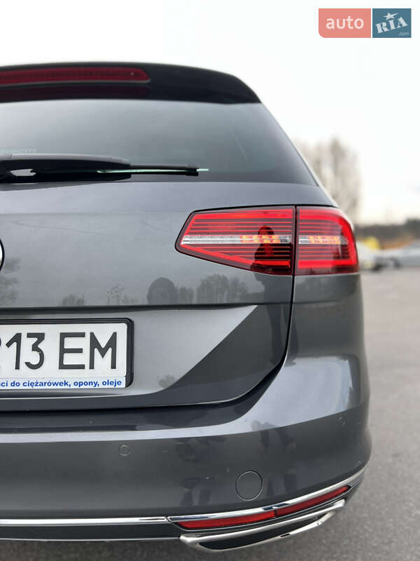 Універсал Volkswagen Passat 2016 в Києві