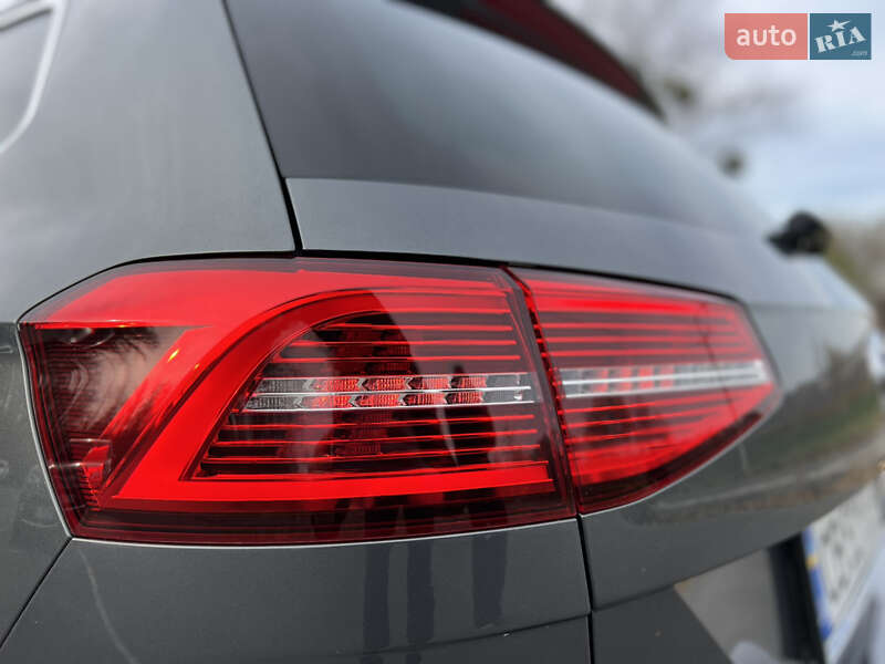 Універсал Volkswagen Passat 2016 в Києві
