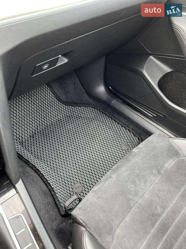 Універсал Volkswagen Passat 2016 в Києві