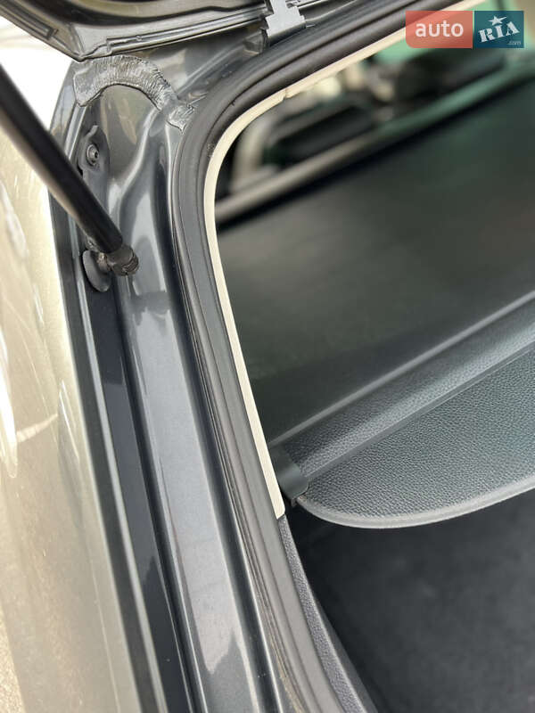 Універсал Volkswagen Passat 2016 в Києві