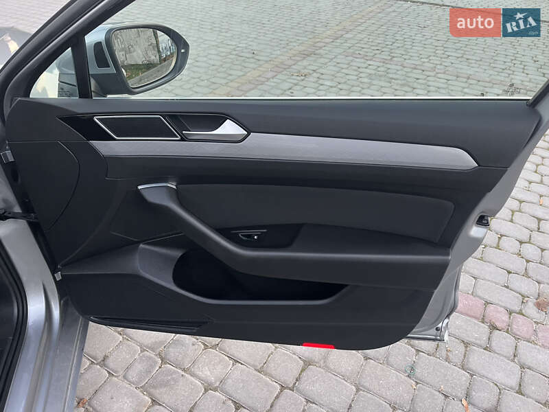 Универсал Volkswagen Passat 2021 в Дунаевцах фото 28 Универсал Volkswagen Passat 2021 в Дунаевцах