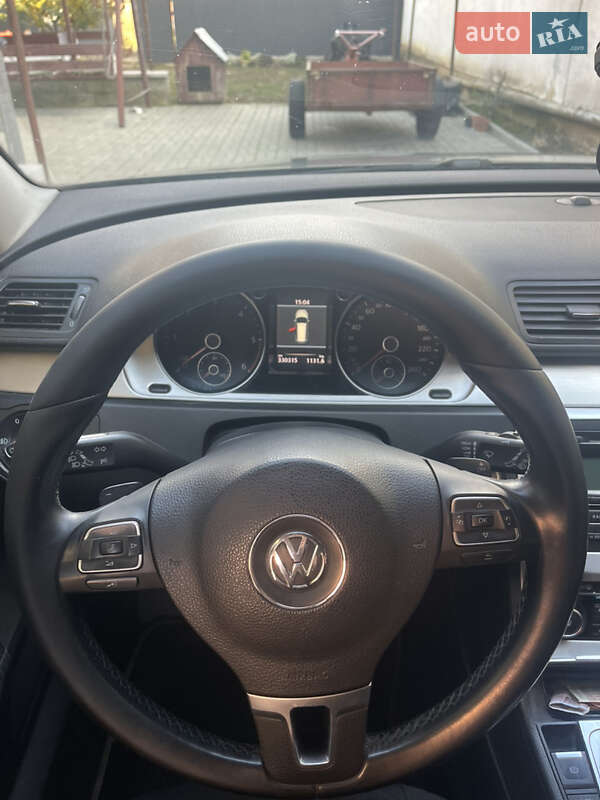 Универсал Volkswagen Passat 2011 в Мукачево