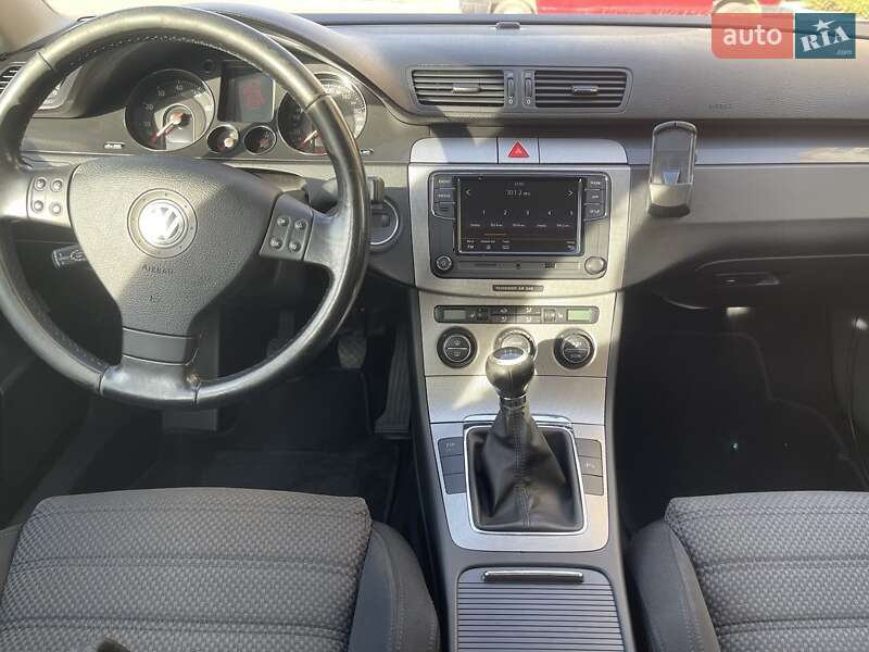 Універсал Volkswagen Passat 2006 в Чернівцях фото 14 Універсал Volkswagen Passat 2006 в Чернівцях