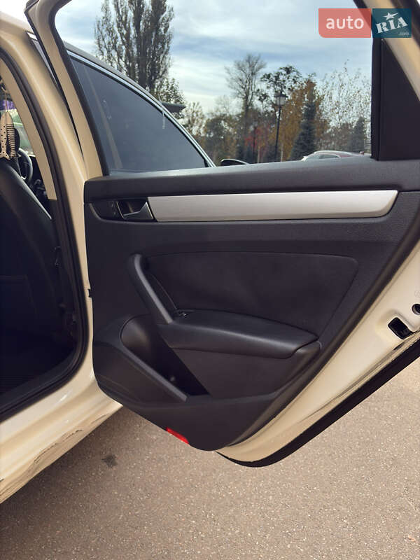 Седан Volkswagen Passat 2012 в Киеве фото 30 Седан Volkswagen Passat 2012 в Киеве
