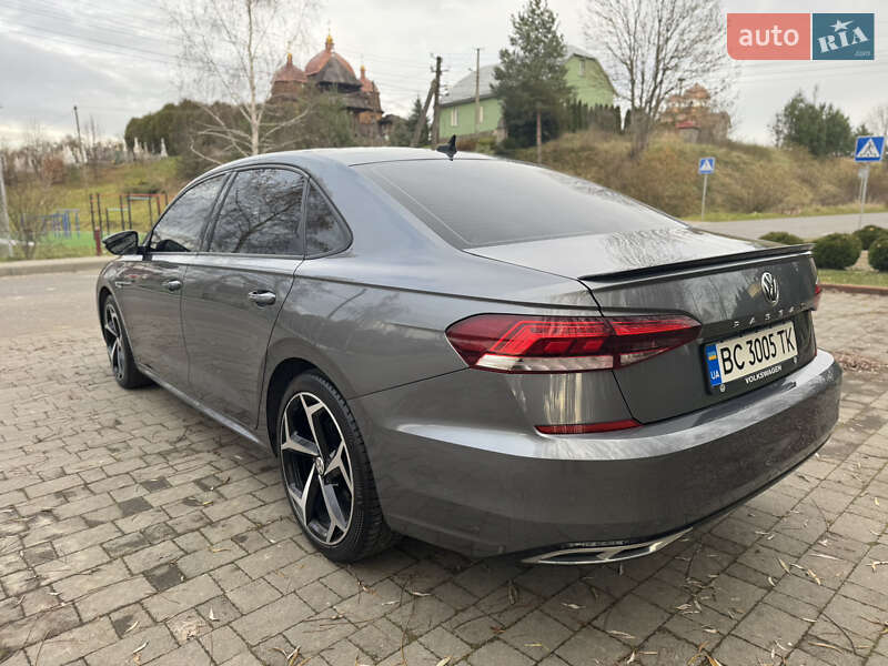 Седан Volkswagen Passat 2020 в Львові