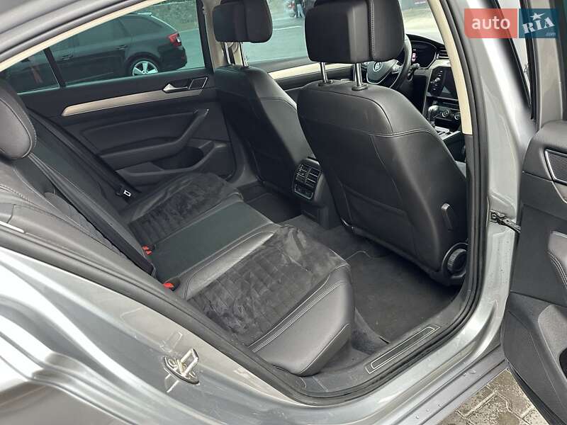 Седан Volkswagen Passat 2018 в Виннице фото 10 Седан Volkswagen Passat 2018 в Виннице