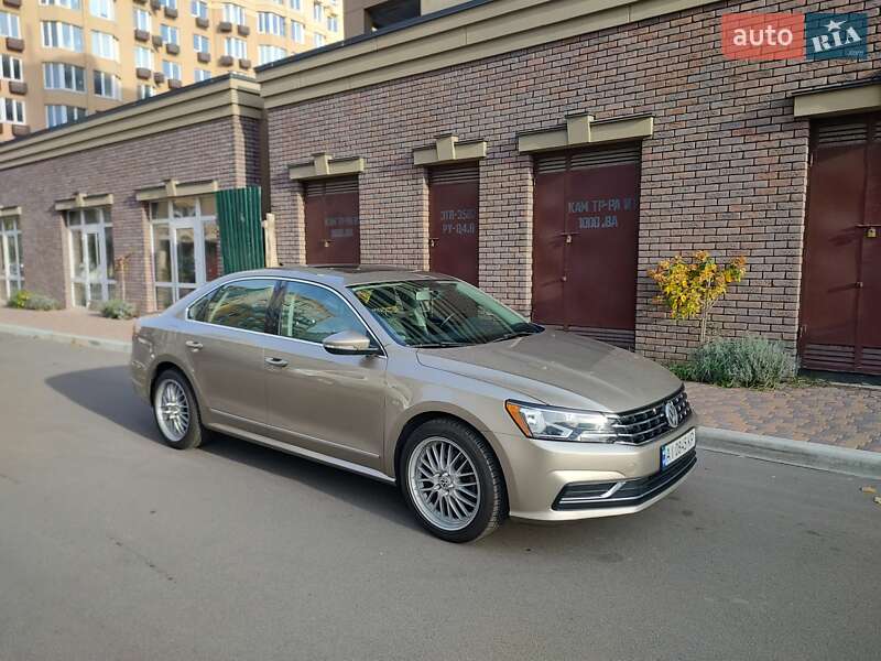 Седан Volkswagen Passat 2016 в Киеве