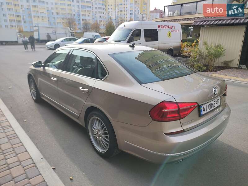 Седан Volkswagen Passat 2016 в Киеве