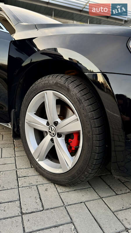 Седан Volkswagen Passat 2012 в Дніпрі