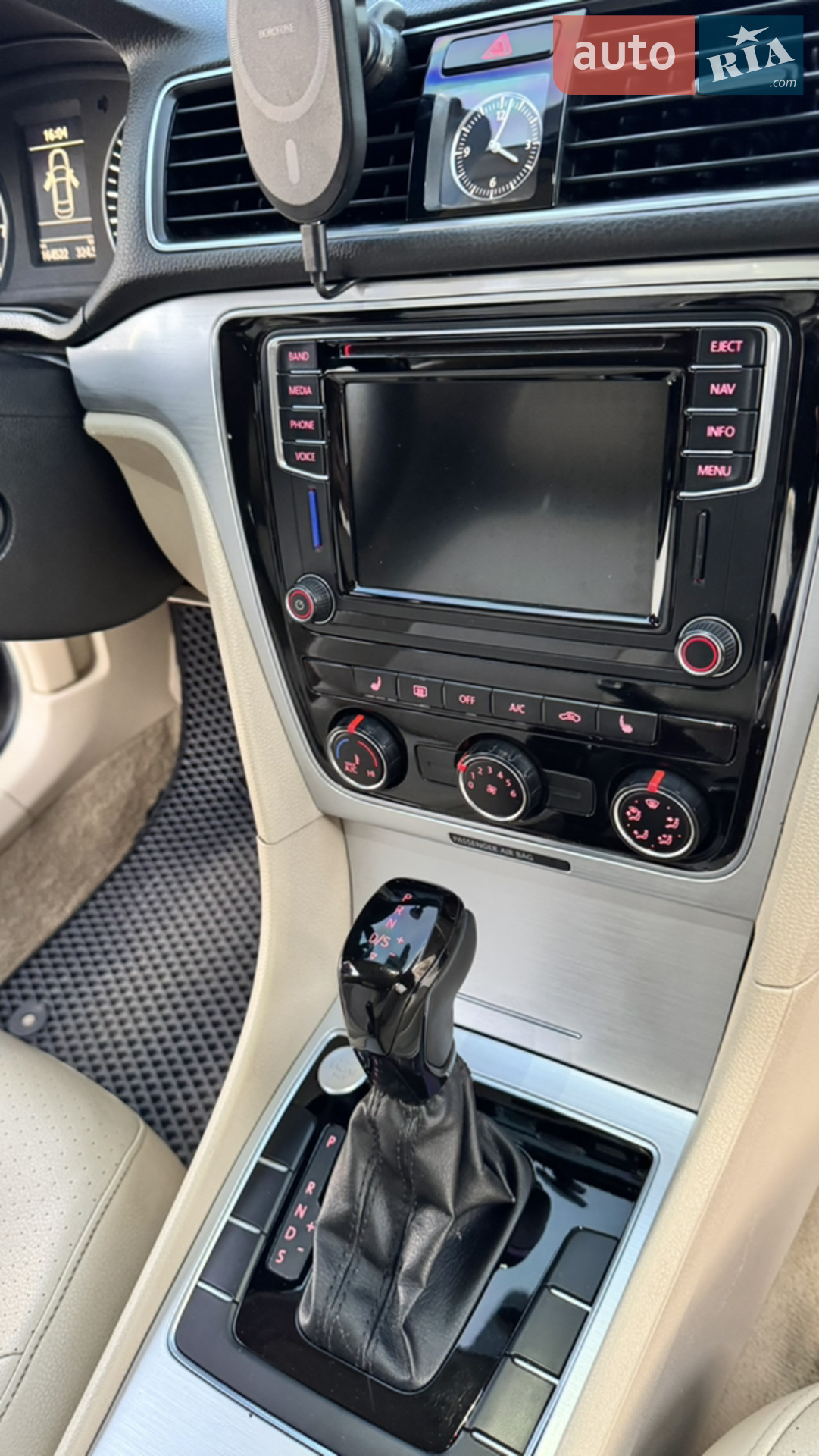 2012 Volkswagen Passat - мініатюра 25