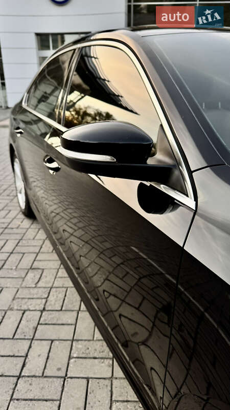 Седан Volkswagen Passat 2012 в Дніпрі