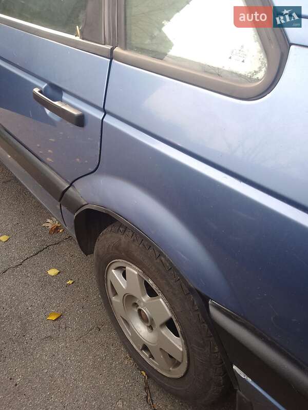 Седан Volkswagen Passat 1993 в Киеве фото 6 Седан Volkswagen Passat 1993 в Киеве