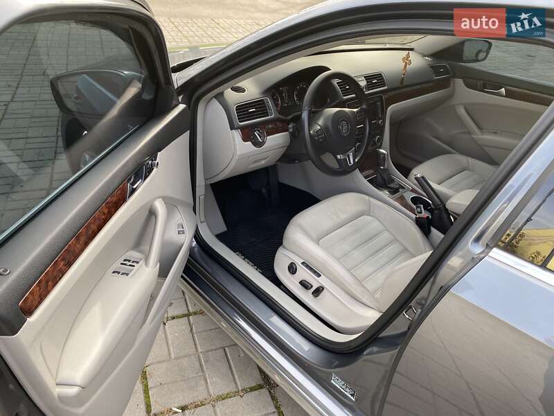 Седан Volkswagen Passat 2012 в Киеве фото 20 Седан Volkswagen Passat 2012 в Киеве
