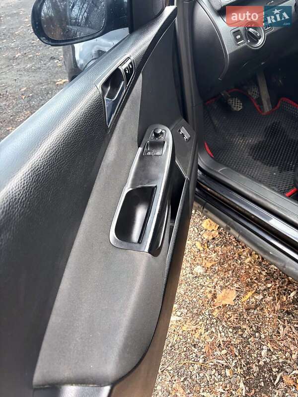 Седан Volkswagen Passat 2005 в Харькове фото 12 Седан Volkswagen Passat 2005 в Харькове