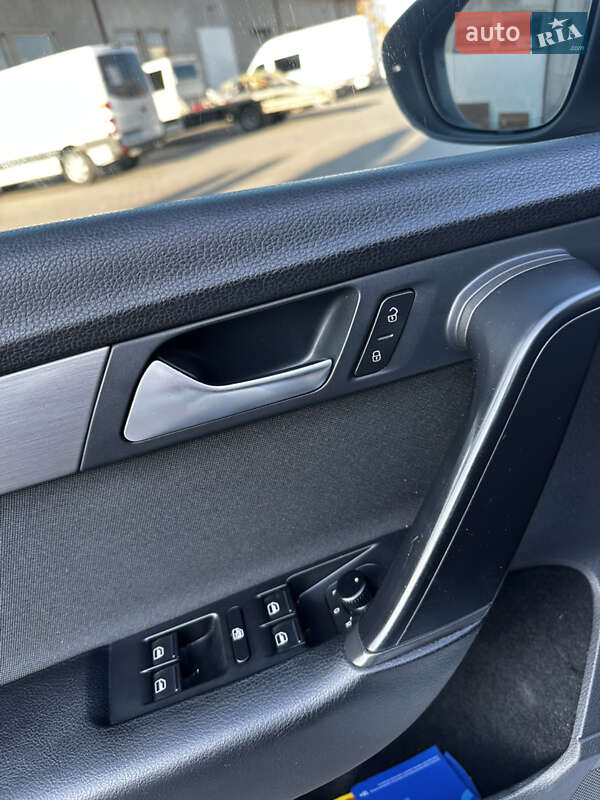 Универсал Volkswagen Passat 2012 в Луцке