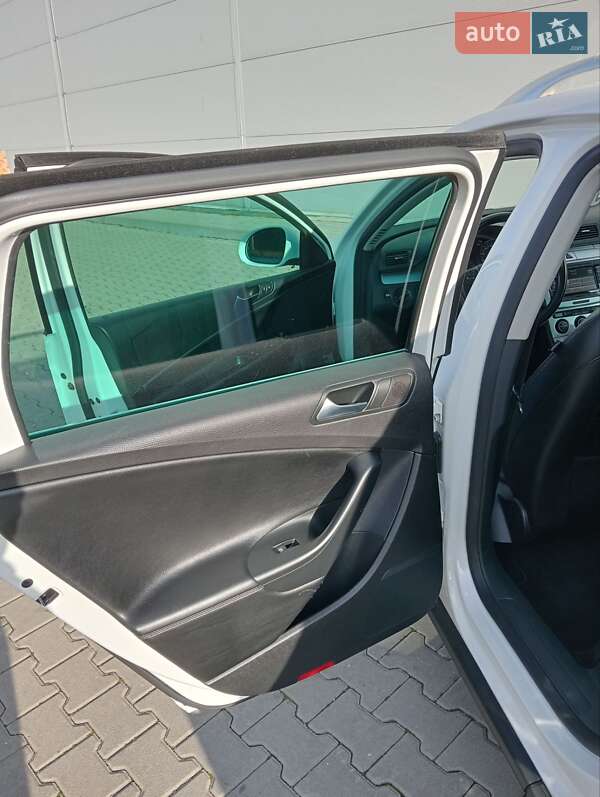 Универсал Volkswagen Passat 2009 в Киеве фото 24 Универсал Volkswagen Passat 2009 в Киеве