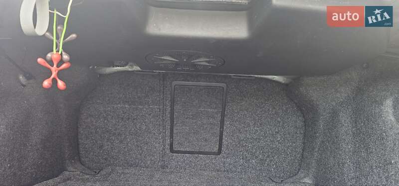 Седан Volkswagen Passat 2011 в Киеве фото 16 Седан Volkswagen Passat 2011 в Киеве