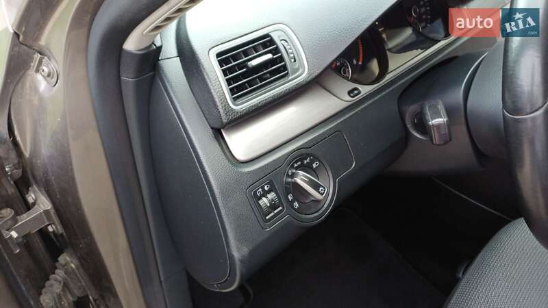 Седан Volkswagen Passat 2011 в Дрогобыче фото 35 Седан Volkswagen Passat 2011 в Дрогобыче