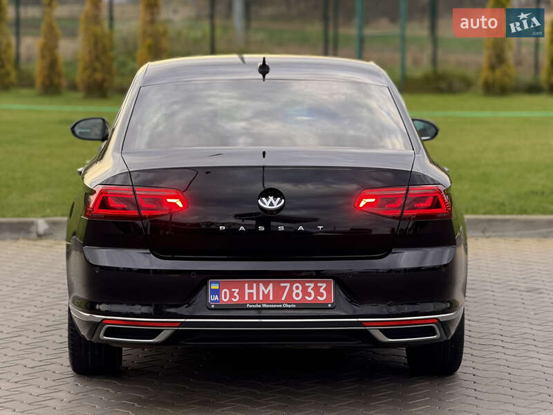 Седан Volkswagen Passat 2019 в Луцьку