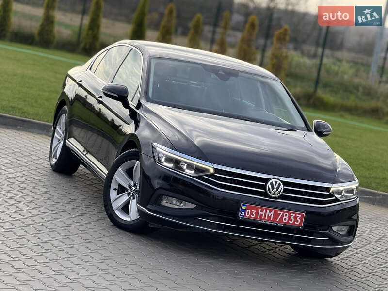 Седан Volkswagen Passat 2019 в Луцьку