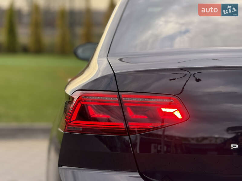 Седан Volkswagen Passat 2019 в Луцьку
