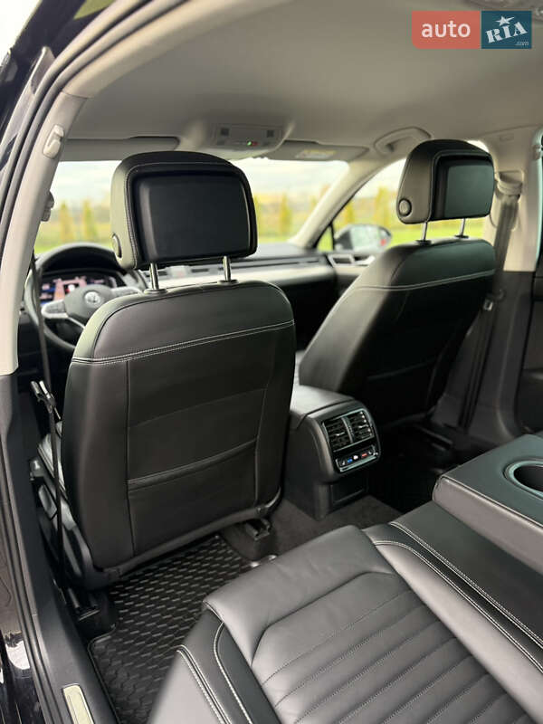 Седан Volkswagen Passat 2019 в Луцьку