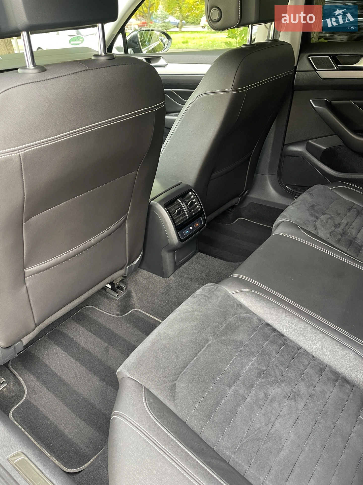 2019 Volkswagen Passat - мініатюра 19