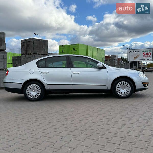 Седан Volkswagen Passat 2009 в Виннице